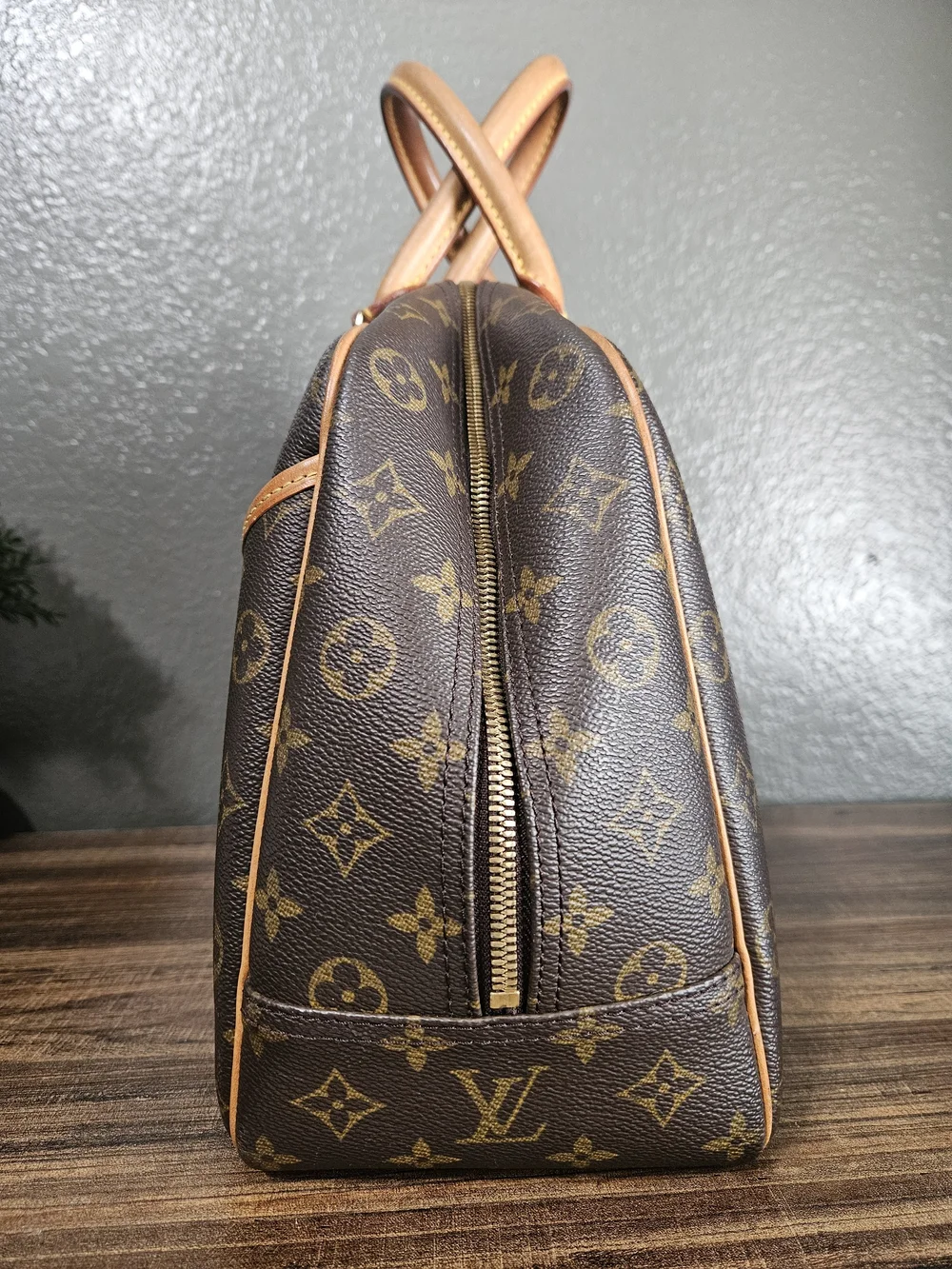 Authentic Louis Vuitton Vintage Deauville Monogram Canvas